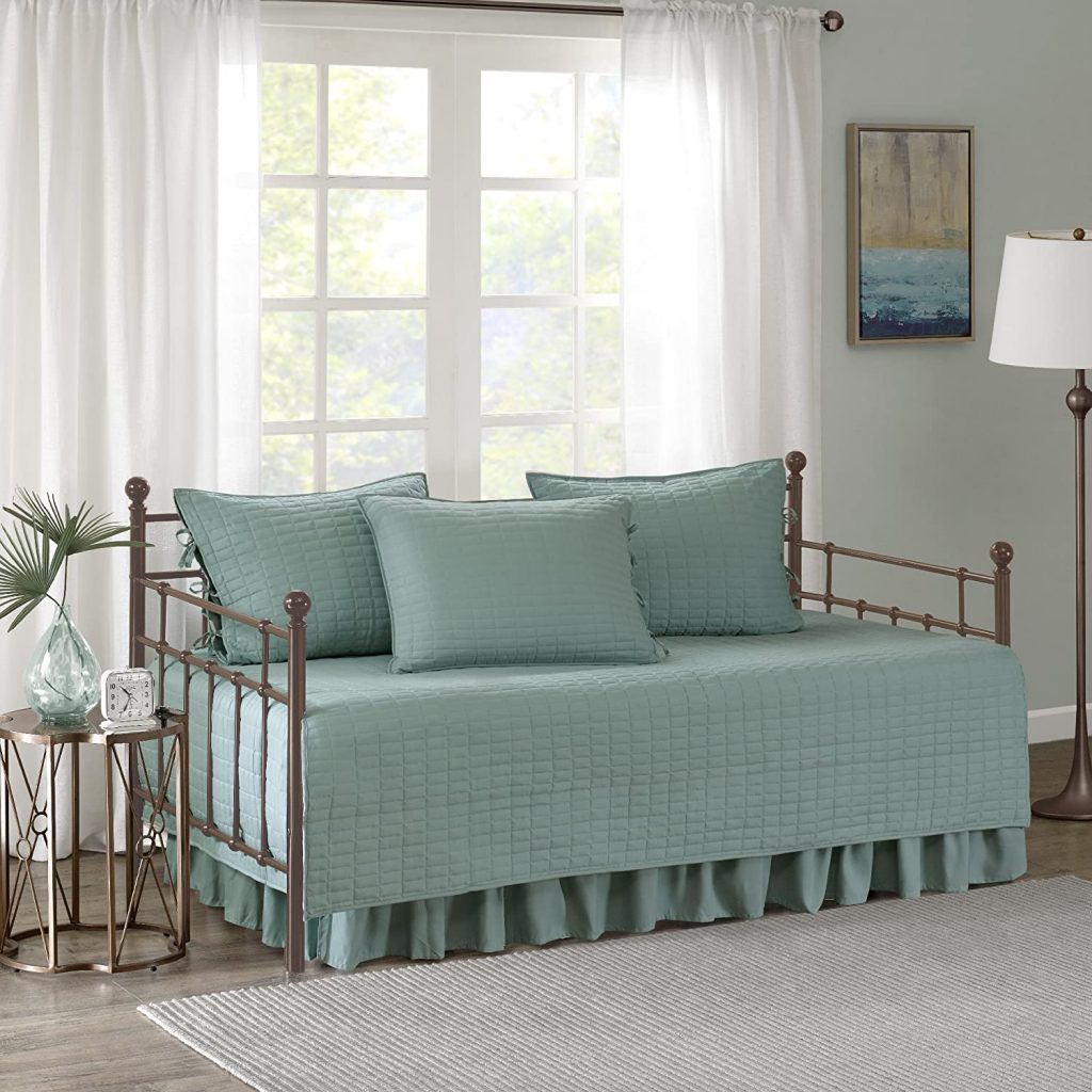 6. Comfort Spaces Daybed Bedding Set
